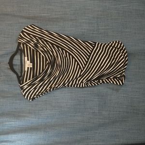 Form fitting Max Studio wrap print top